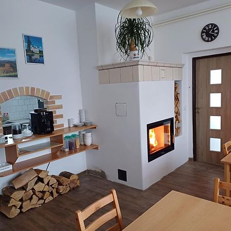 Pension Kobr Врхлаби Экстерьер фото